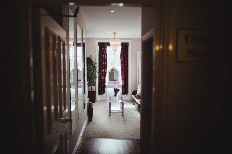 Suites & Feature Rooms Holland Hall